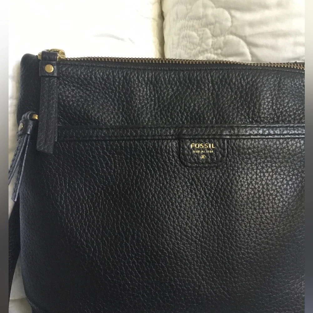 Fossil Black Leather Multi Pocket Crossbody Bag - Picture 3 of 12